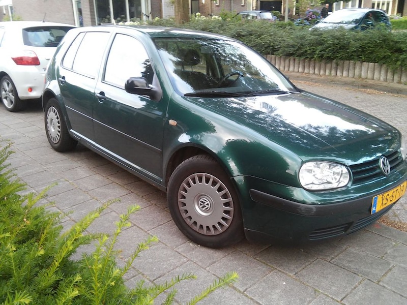 Volkswagen Golf 1.6 Comfortline (1999)