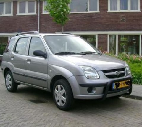 Suzuki Ignis 1.3 GLS (2004)