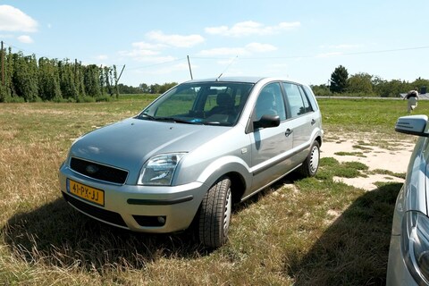 Ford Fusion 1.6 16V Futura (2005)