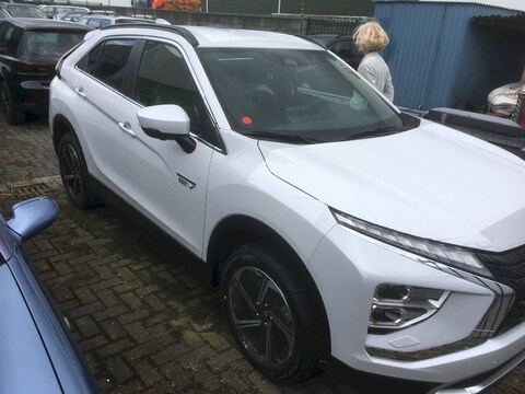 Mitsubishi Eclipse Cross PHEV First Edition (2021)