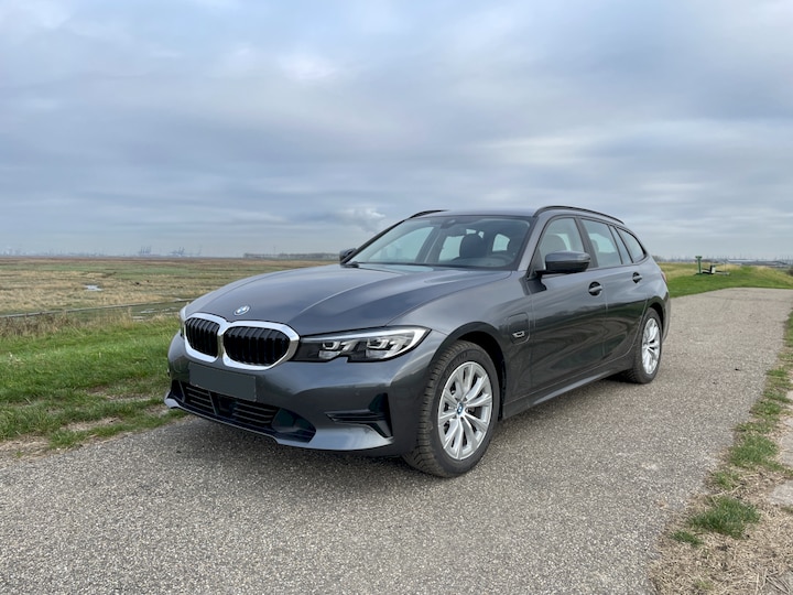 BMW 320e Touring Business Edition Plus (2021)