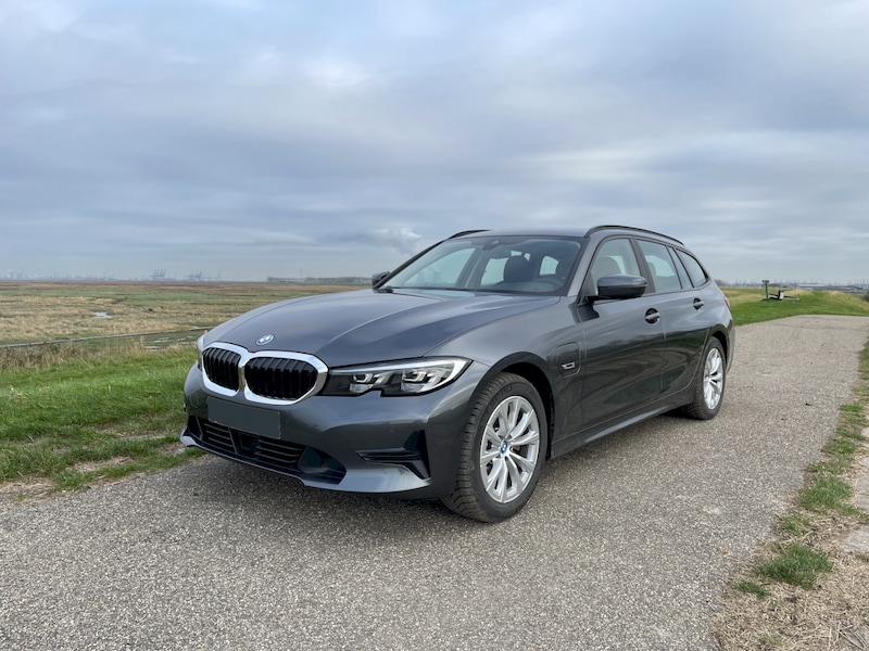 BMW 320e Touring Business Edition Plus (2021)