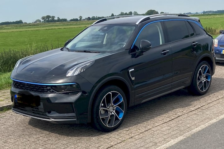 Lynk & Co 01 (2023)