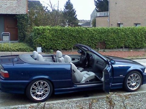 BMW 318i Cabrio Executive (1997)