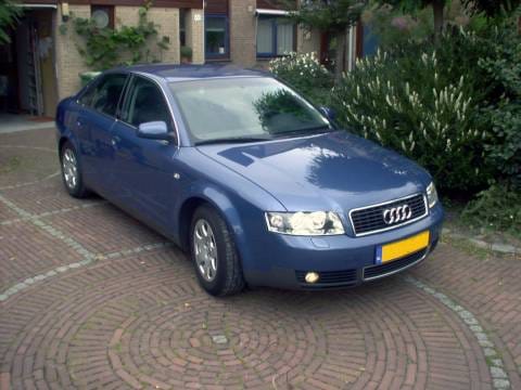 Audi A4 2.0 5V (2001)