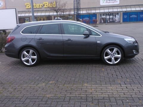 Opel Astra Sports Tourer 1.4 Turbo 120pk Cosmo (2012)