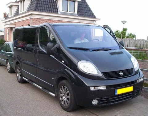 Opel Vivaro 2.5 CDTI