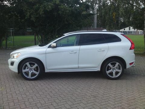 Volvo XC60 D3 R-Design (2010)