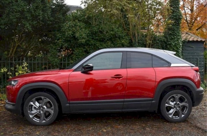 Mazda MX-30 EV 145 First Edition (2020)