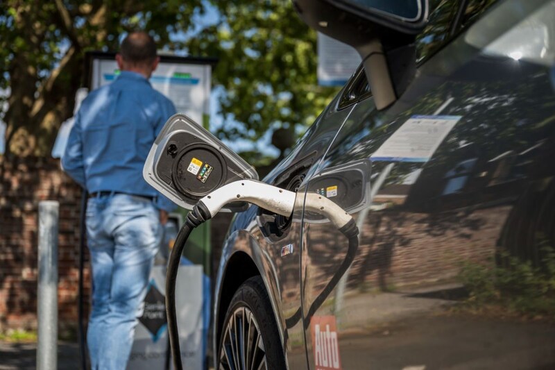 Plug-in pioneer: ‘Plug-in hybrid is outdated’ Plug-in pioneer: ‘Plug-in hybrid is outdated’