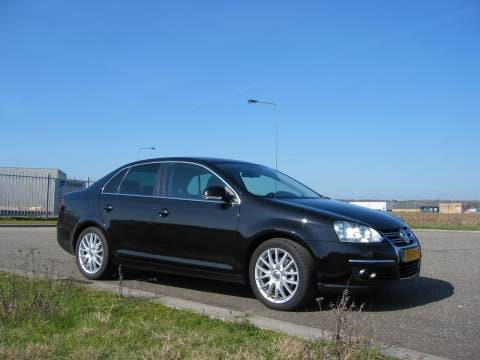 Volkswagen Jetta 2.0 TDI 140pk Sportline (2007)