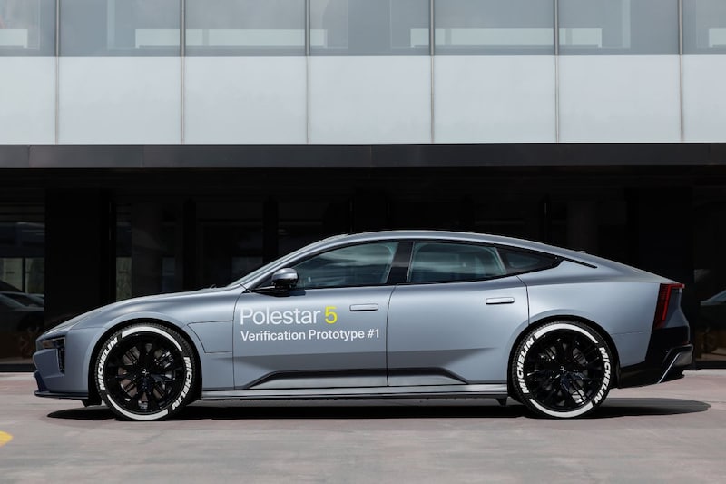 This Polestar 5 gets an additional 320 km of driving range in ten minutes