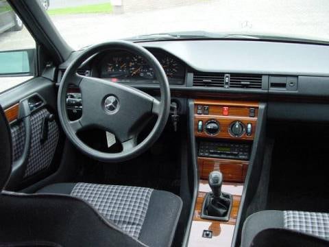 Mercedes-Benz 250 D (1992)