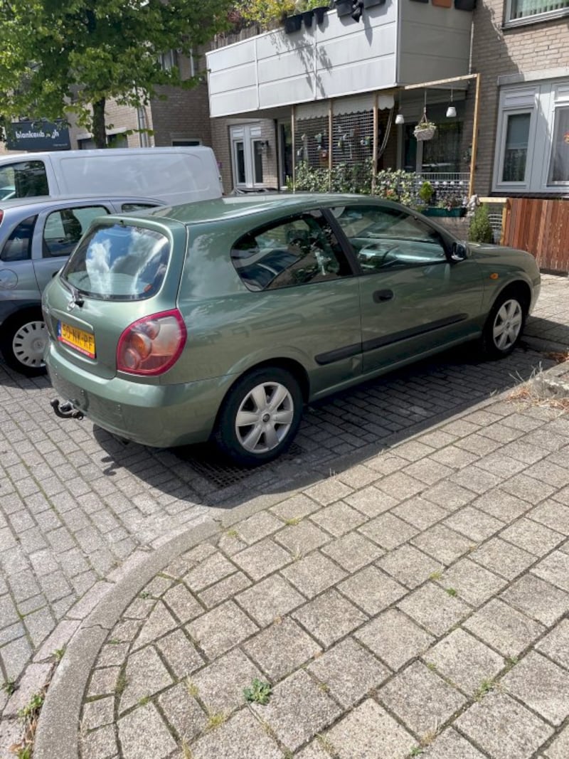 Nissan Almera 1.5 Visia (2003)