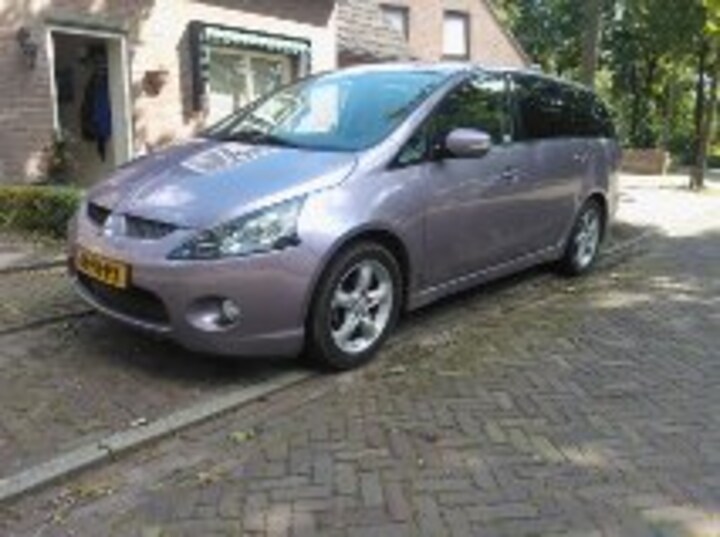 Mitsubishi Grandis 2.4 Invite