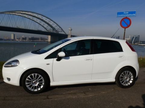 Fiat Grande Punto 1.4 StarJet 16v Racing (2009)