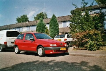 Alfa Romeo 145 1.4 Twin Spark 16V L (1998)
