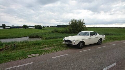 Volvo P1800 E