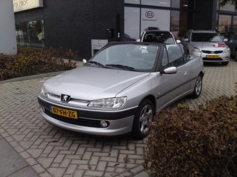 Peugeot 306 Cabriolet 1.6 (2000)