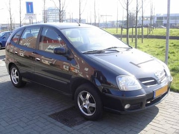 Nissan Almera Tino 2.2 dCi 112pk Acenta (2004)