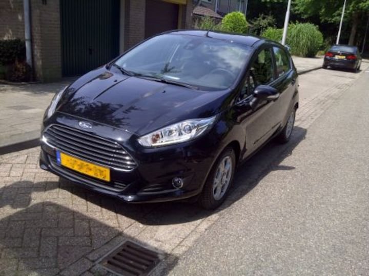 Ford Fiesta 1.6 TDCi Titanium Lease (2013)