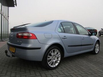 Renault Laguna 1.8 16V Dynamique (2002)