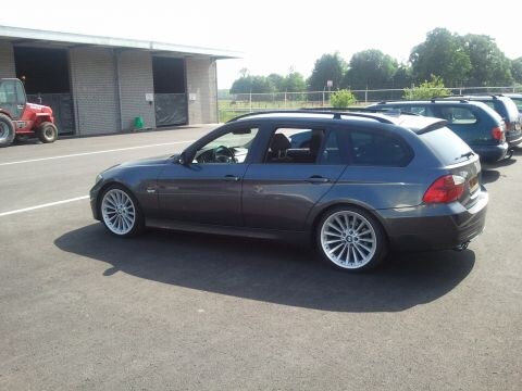 BMW 320d Touring Executive