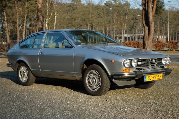 Alfa Romeo Alfetta GTV 2000 L (1980)