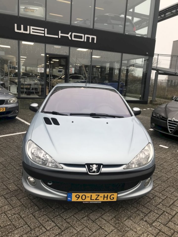 Peugeot 206 CC 1.6-16V (2003)