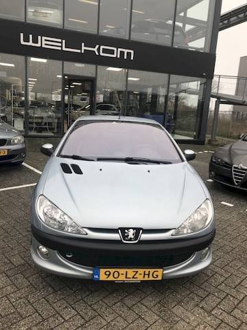 Peugeot 206 CC 1.6-16V (2003)