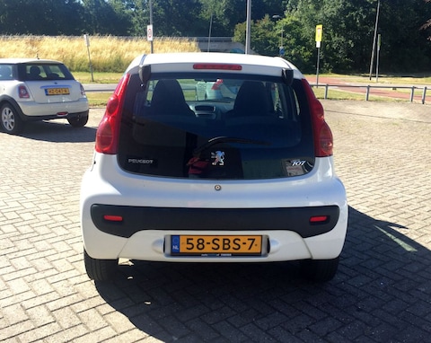 Peugeot 107 Accent 1.0