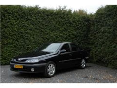 Renault Laguna RXI 1.6 16V (2001)