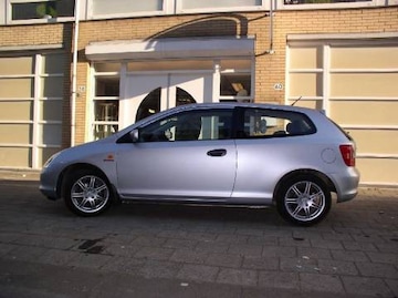 Honda Civic 1.4i LS (2002)