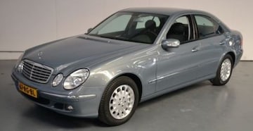 Mercedes-Benz E 240 Elegance (2005)