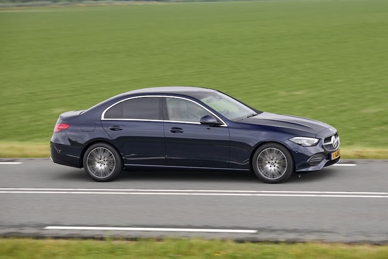 Mercedes-Benz C180