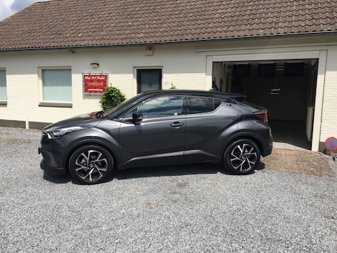 Toyota C-HR 1.8 Hybrid Bi-Tone Plus (2017)