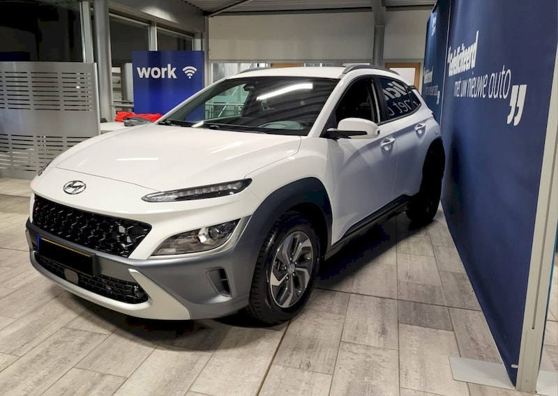 Hyundai Kona 1.6 GDI HEV Fashion (2021)