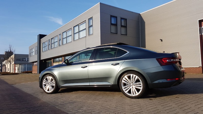 Skoda Superb 2.0 TDI 150pk Greentech Style Business (2016)