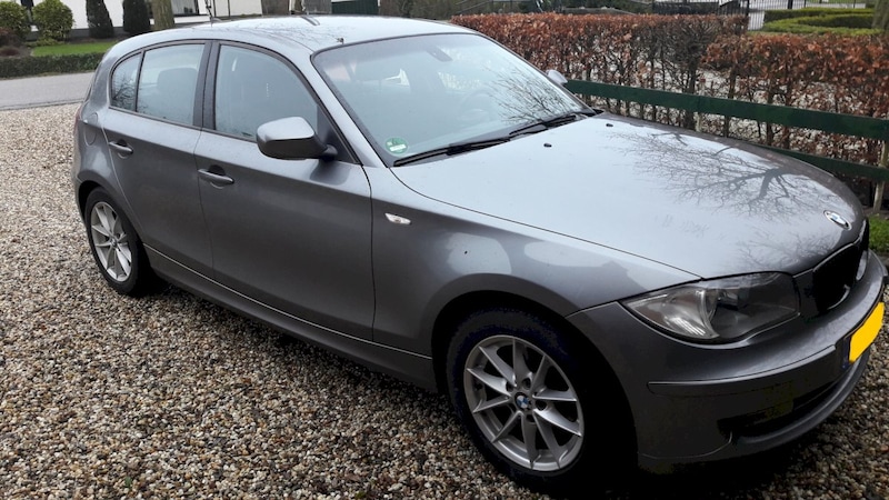 BMW 118i Executive (2009)