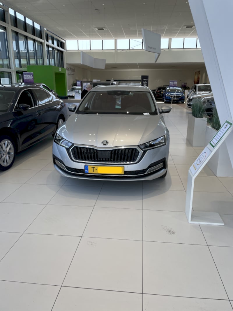 Skoda Octavia Combi 1.0 TSI e-TEC Business Edition Plus (2023)