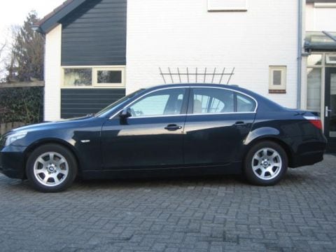 BMW 520d (2006)