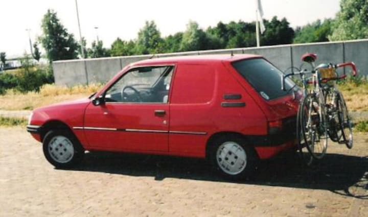 Peugeot 205 1.8 XAD