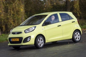 AW2223-Aziatische kleintjes tweedehands Kia Picanto