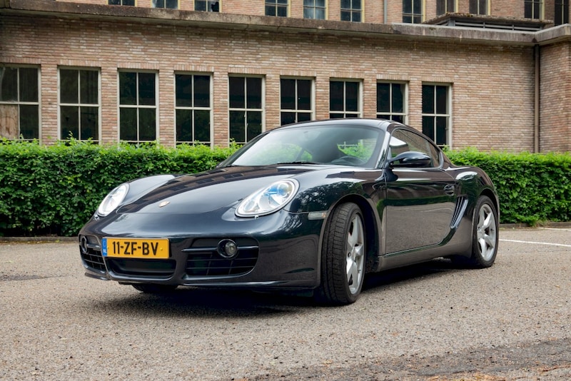 Porsche Cayman S (2006)