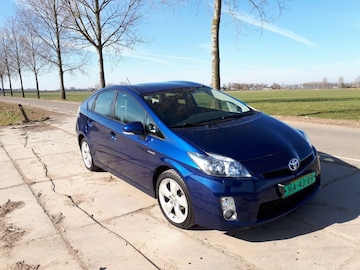 Toyota Prius 1.8 HSD Dynamic Business (2011)