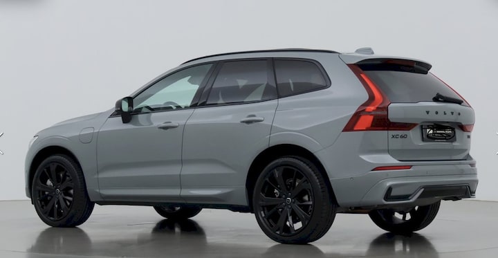 Volvo XC60 T8 Plug-in Hybrid AWD Ultra Black Edition (2026)