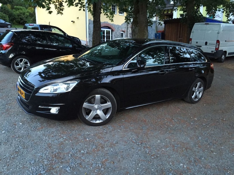 Peugeot 508 SW GT 2.2 HDi (2012)