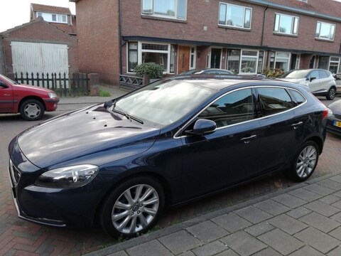 Volvo V40 D2 Momentum