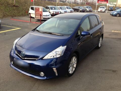 Toyota Prius Wagon 1.8 HSD Dynamic Business (2013)