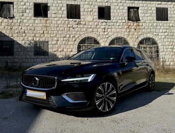 Volvo V60 T6 Plug-in Hybrid AWD Ultimate (2022)